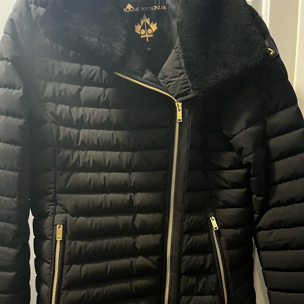 Women’s Moose Knuckles Coat